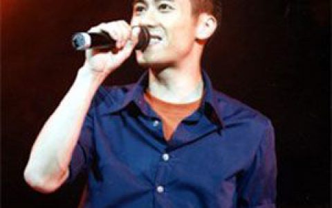 梁汉文歌曲:深蓝歌词