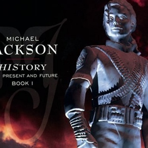 Michael Jackson歌曲:Black Or White歌词