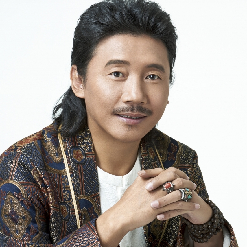 容中尔甲歌曲:格桑花开歌词