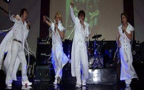 四季乐队歌曲:四季之爱 (Alternate Version)歌词