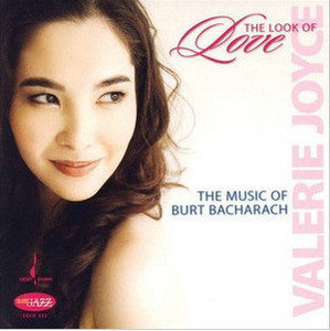 Valerie Joyce歌曲:(They Long To Be) Close To You歌词