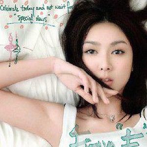 薛凯琪歌曲:糖不甩歌词
