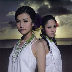 Twins歌曲:热浪假期歌词