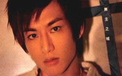 刘日曦歌曲:Intro歌词