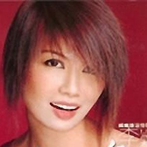 李霖歌曲:举会起放袜落歌词