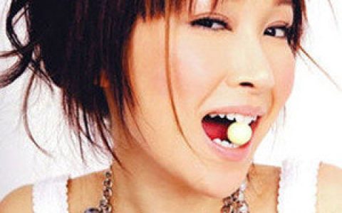 关心妍歌曲:接受现实歌词