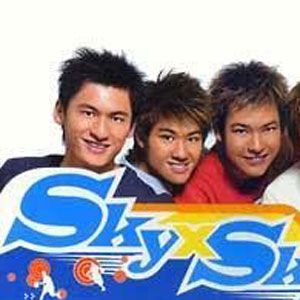 Sky歌曲:恋爱别注版歌词