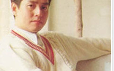 谭咏麟歌曲:雨丝、情愁歌词