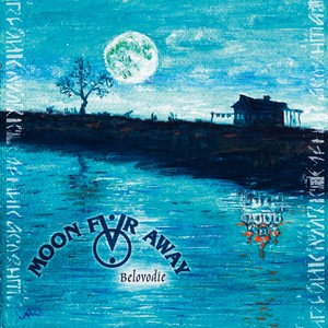 Moon Far Away歌曲:sobiraetse liubeznoy (the beloved is fitting out)歌词