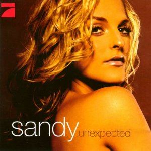 Sandy歌曲:Tell Me歌词