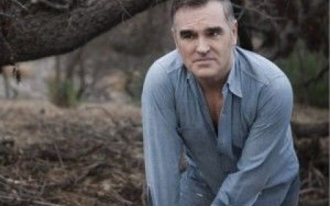 Morrissey歌曲:Teenage Dad On His Estate歌词