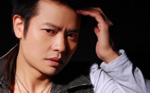 万阳歌曲:北飞的候鸟歌词