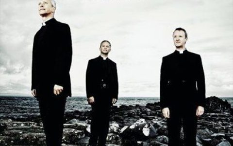 The Priests歌曲:You ll Never Walk Alone歌词