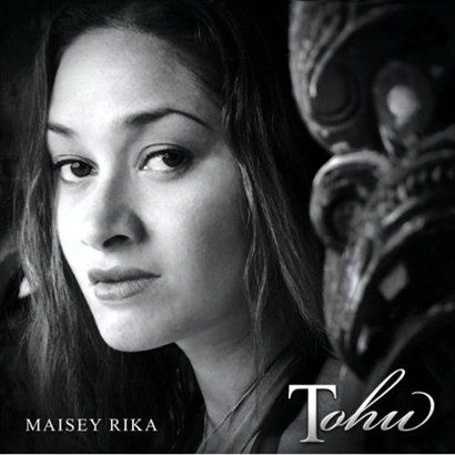 Maisey Rika歌曲:Nia歌词