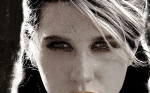 Ke$ha歌曲:Hungover歌词