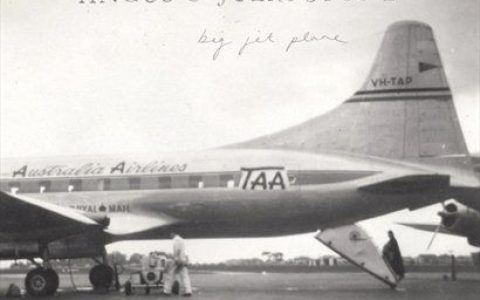 Angus & Julia Stone歌曲:Big Jet Plane (Radio Edit)歌词