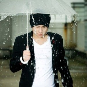 代理仁歌曲:让我哭让我醉歌词