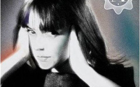 Alizee歌曲:Une Fille Difficile歌词