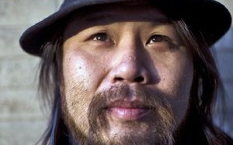 川子歌曲:在佛面前歌词