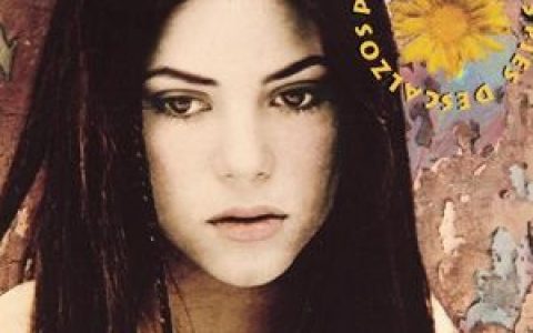 Shakira歌曲:Un Poco De Amor歌词