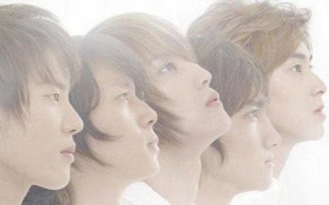 东方神起歌曲:どうして君を好きになってしまったんだろう？ (アカペラver.)歌词