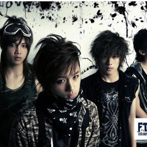 FT Island歌曲:Heaven歌词