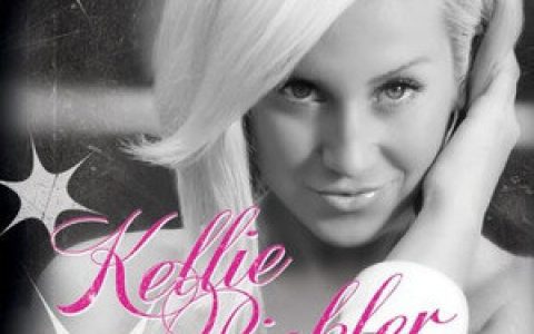 Kellie Pickler歌曲:Makin  Me Fall In Love Again歌词