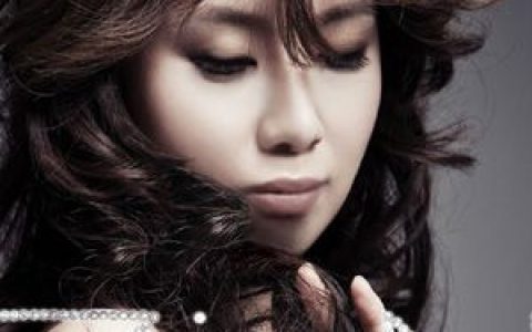 Zion歌曲:Gloomy Luv歌词