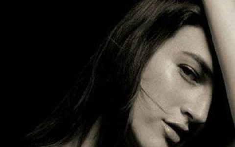 Laura Warshauer歌曲:Convince Myself歌词