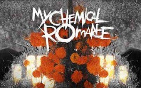 My Chemical Romance歌曲:The black parade is dead歌词