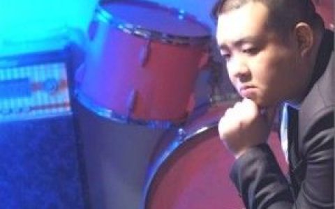 淳于金龙歌曲:爱让心流泪歌词