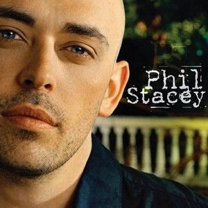 Phil Stacey歌曲:Looking Like Love歌词
