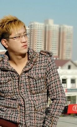 大哲歌曲:爱上你伤了我歌词