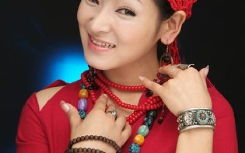 雪儿达娃歌曲:吉祥如意歌词