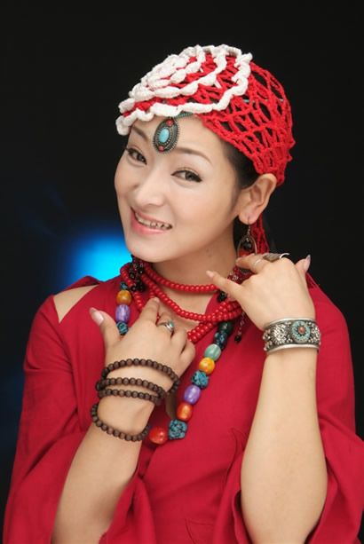 雪儿达娃歌曲:吉祥如意歌词
