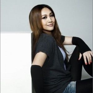 徐佳迎歌曲:菊淌歌词