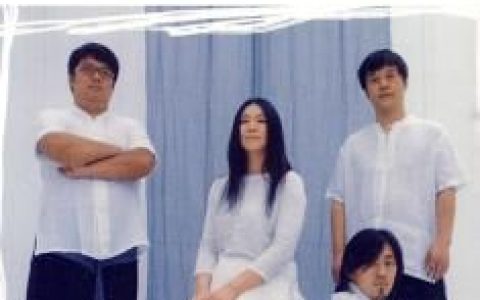 小娟＆山谷里的居民歌曲:乡间小路歌词
