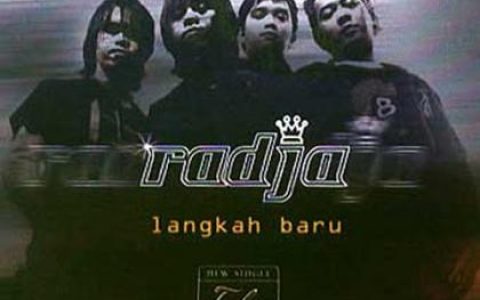 Radja(拉惹)歌曲:TETAPLAH KAU JADI MI歌词