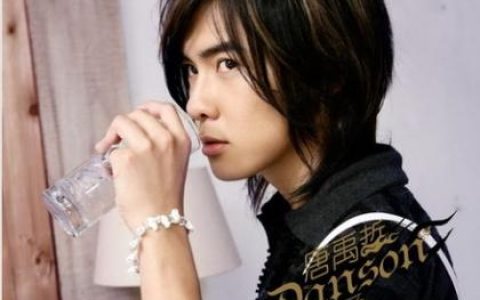 杂锦合辑3歌曲:音乐剧版主题歌：爱我就给我跳支舞歌词