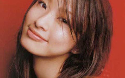 上户彩歌曲:笑顔のままで歌词