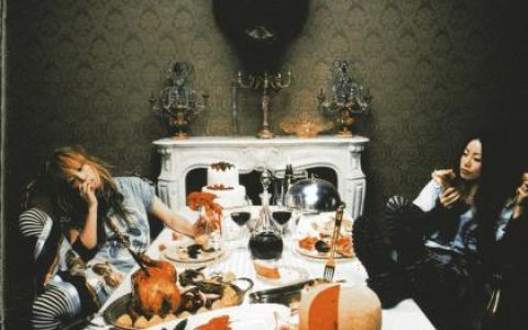 帕妃[Puffy]歌曲:女マシンガン歌词